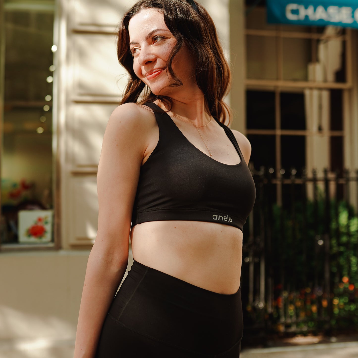 Top Deportivo Clásico – Negro - Ainele Activewear