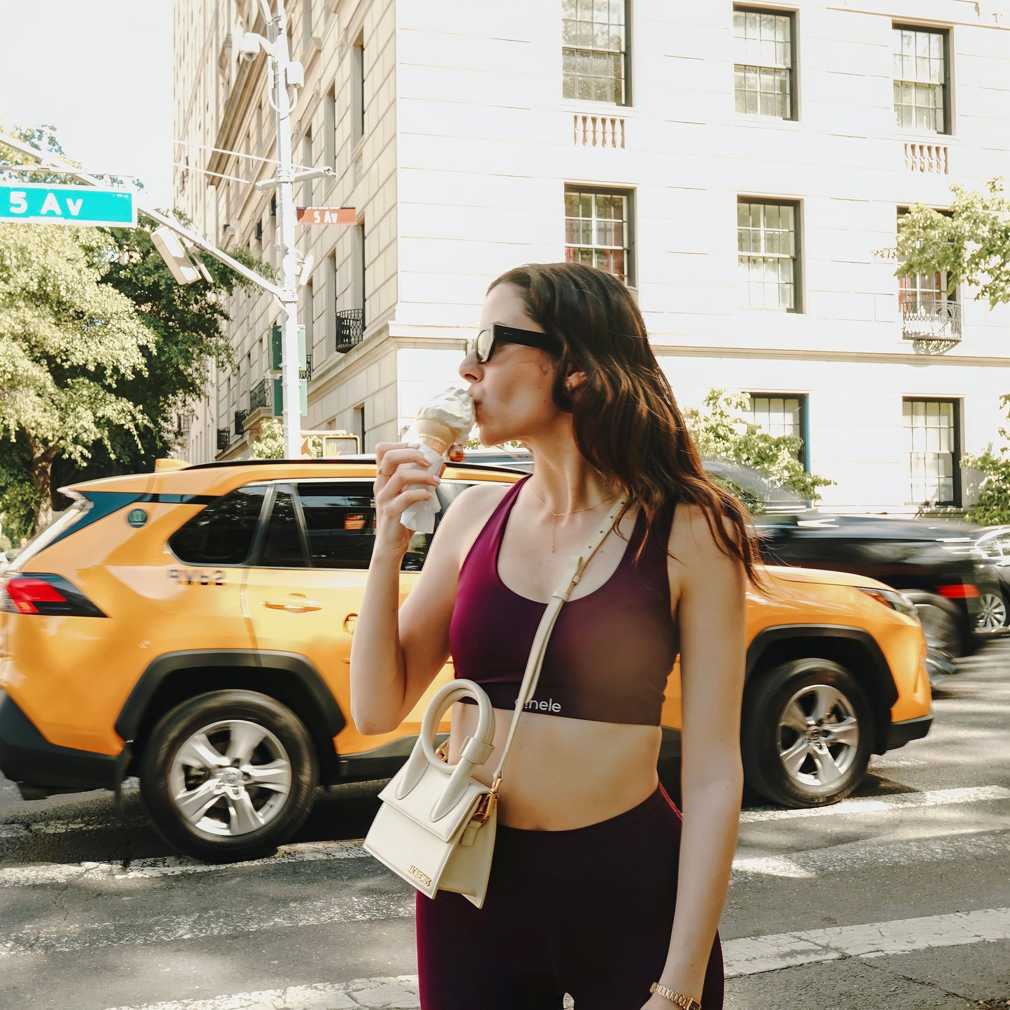 Top Deportivo Clásico – Magenta - Ainele Activewear